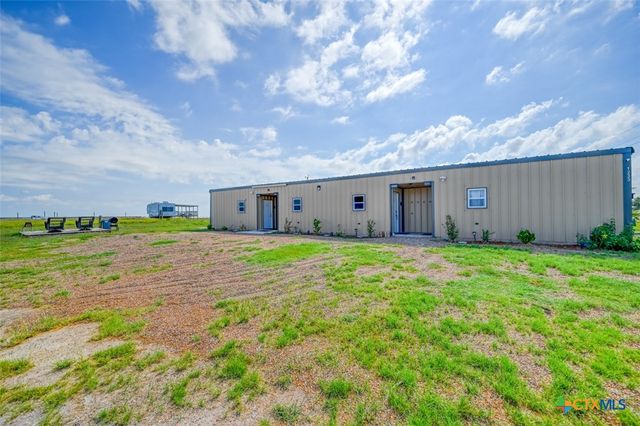 1233 N Ocean Drive, Port Lavaca, TX 77979