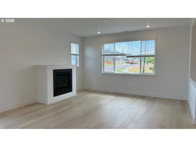 14596 Nw LAZARUS Ln, Portland, OR 97229