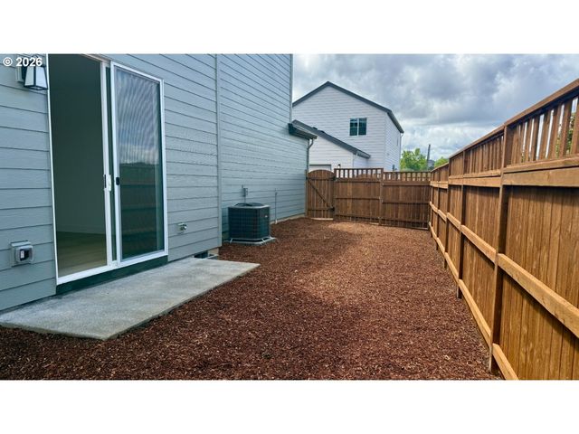 14596 Nw LAZARUS Ln, Portland, OR 97229