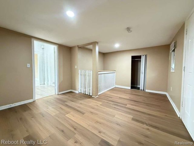 10028 Petoskey Avenue, Detroit, MI 48204