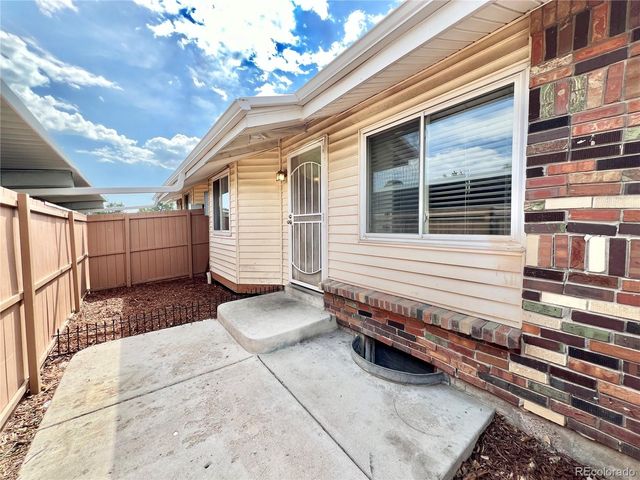 979 S Miller Way, Lakewood, CO 80226