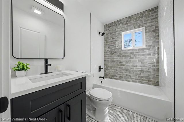 1900 College Street, Ferndale, MI 48220