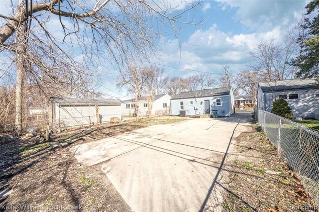 1900 College Street, Ferndale, MI 48220