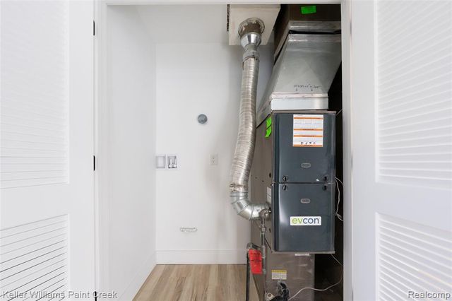 1900 College Street, Ferndale, MI 48220