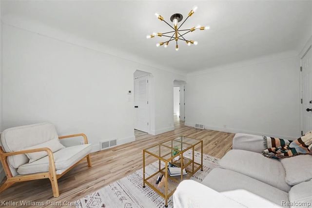 1900 College Street, Ferndale, MI 48220