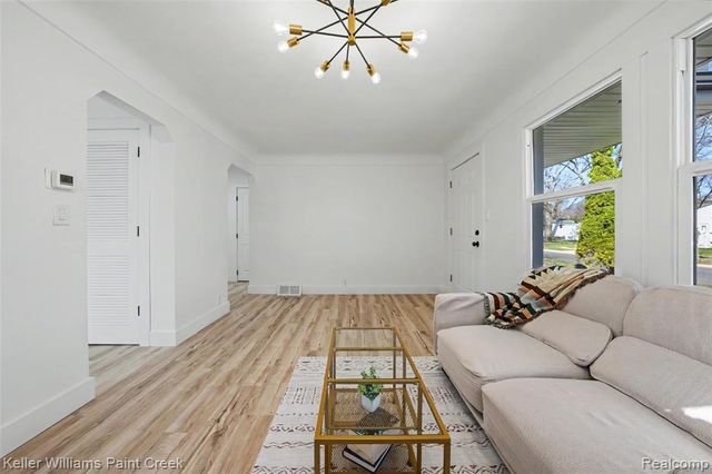 1900 College Street, Ferndale, MI 48220