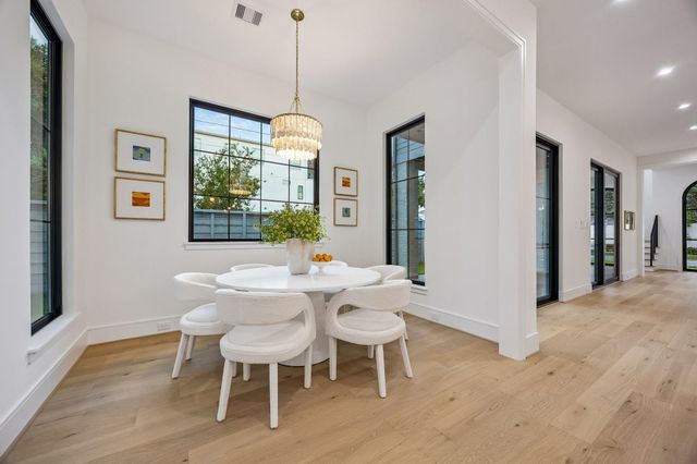 1202 W Drew, Houston, TX 77006