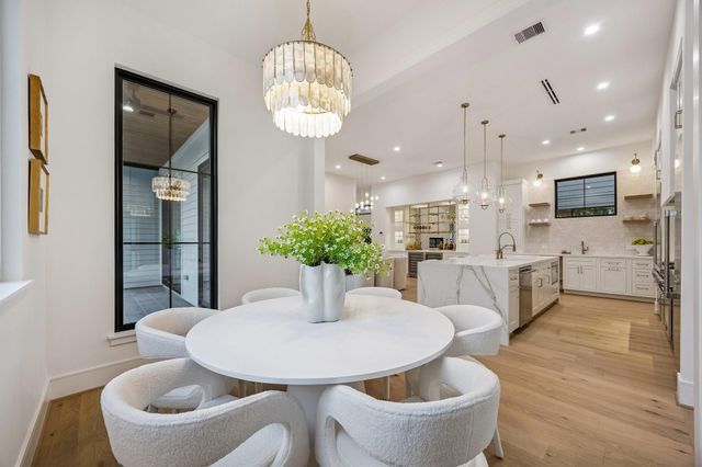 1202 W Drew, Houston, TX 77006