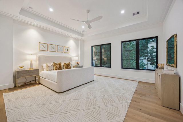 1202 W Drew, Houston, TX 77006