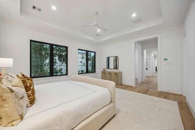 1202 W Drew, Houston, TX 77006