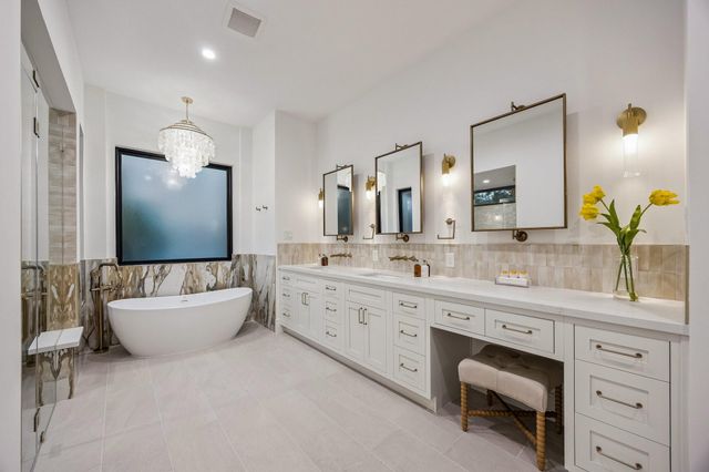 1202 W Drew, Houston, TX 77006