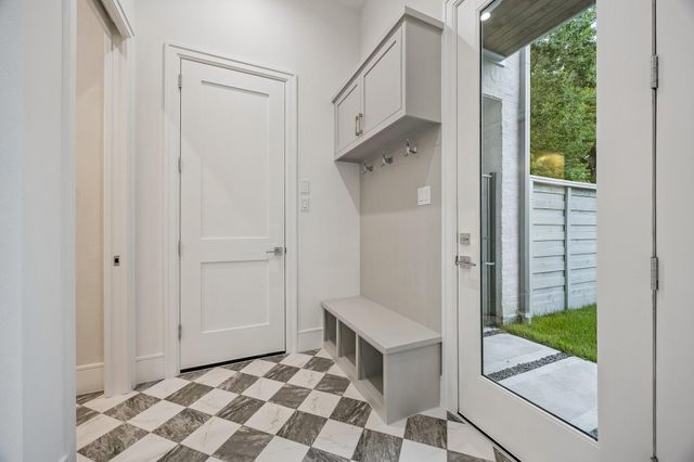 1202 W Drew, Houston, TX 77006