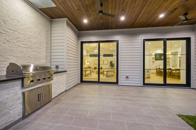 1202 W Drew, Houston, TX 77006