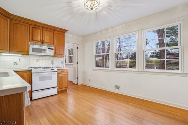 119 Cambridge Dr, Berkeley Heights Twp., NJ 07922