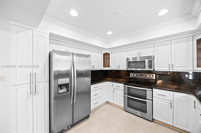 4400 SW 9th Ln, Miami, FL 33134