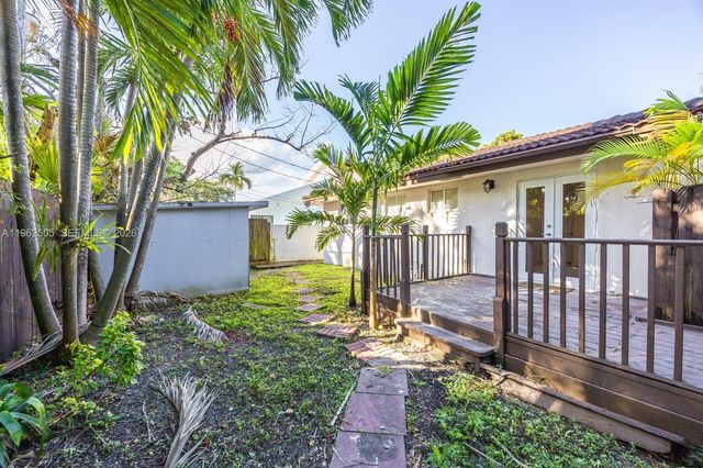 4400 SW 9th Ln, Miami, FL 33134