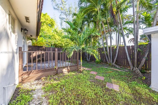 4400 SW 9th Ln, Miami, FL 33134