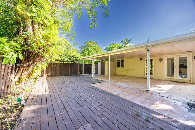 4400 SW 9th Ln, Miami, FL 33134