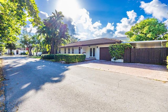 4400 SW 9th Ln, Miami, FL 33134