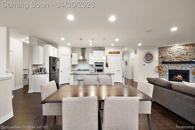 31035 Tremont Lane, Franklin, MI 48025