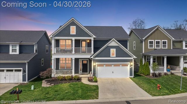 31035 Tremont Lane, Franklin, MI 48025