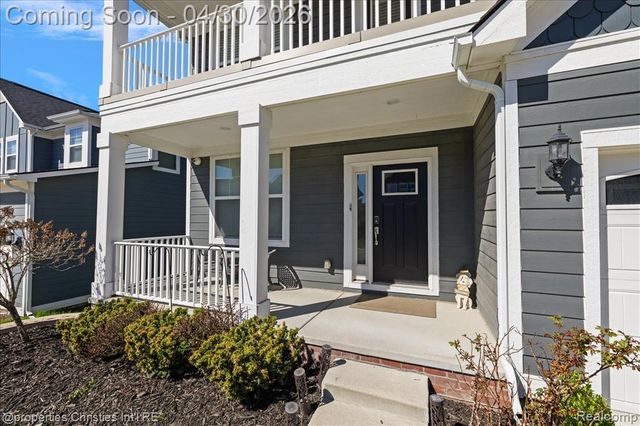 31035 Tremont Lane, Franklin, MI 48025
