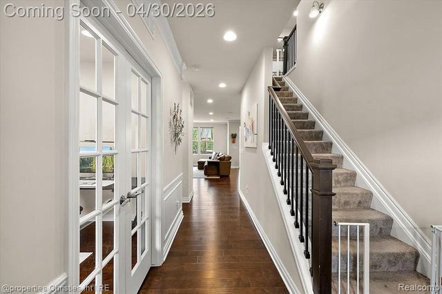 31035 Tremont Lane, Franklin, MI 48025