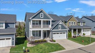 31035 Tremont Lane, Franklin, MI 48025