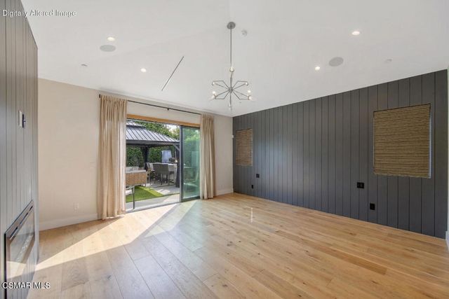 5444 Murietta Avenue, Sherman Oaks, CA 91401