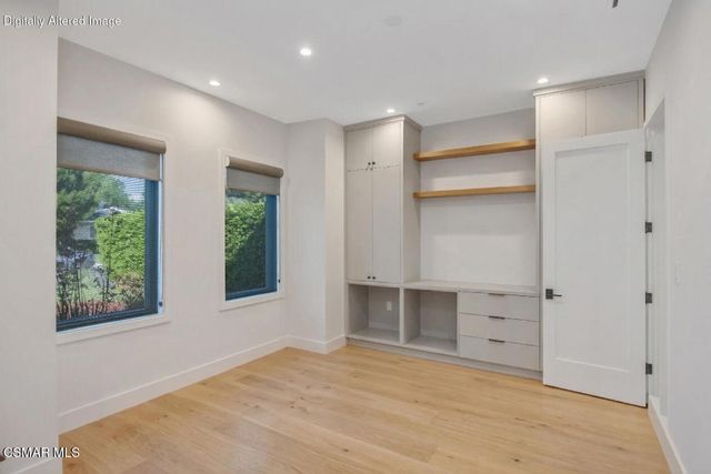 5444 Murietta Avenue, Sherman Oaks, CA 91401
