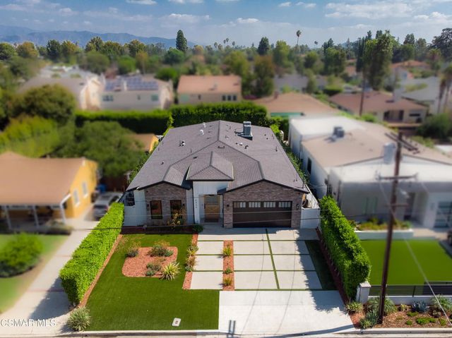 5444 Murietta Avenue, Sherman Oaks, CA 91401