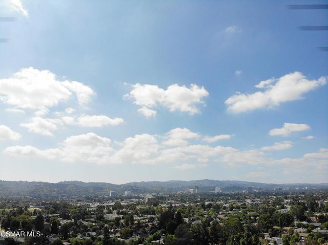 5444 Murietta Avenue, Sherman Oaks, CA 91401