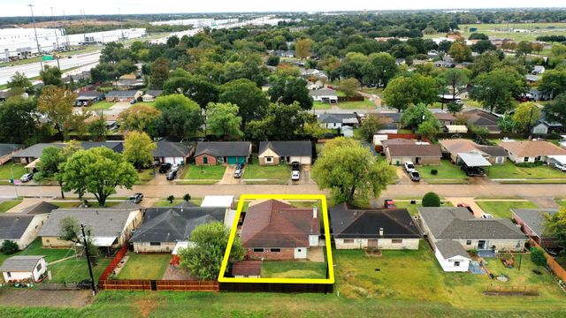 3805 Darling Avenue, Pasadena, TX 77503