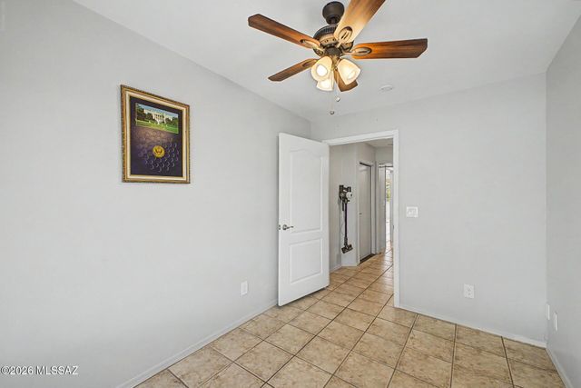 301 W Greys Road, Tucson, AZ 85737