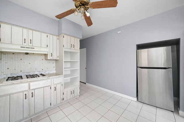 1802 S 50th Avenue, Cicero, IL 60804