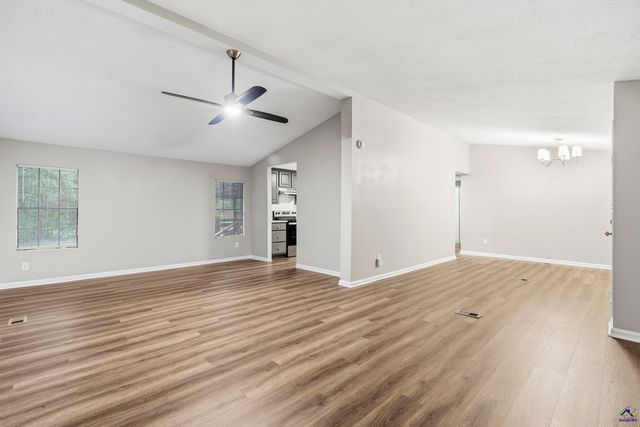 362 Old Macon Road, Gray, GA 31032