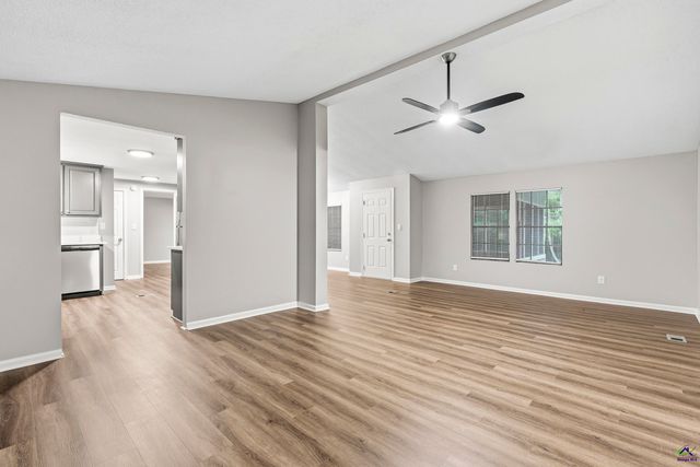 362 Old Macon Road, Gray, GA 31032