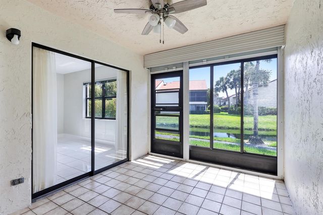 3242 Perimeter Drive, Greenacres, FL 33467