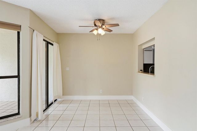 3242 Perimeter Drive, Greenacres, FL 33467
