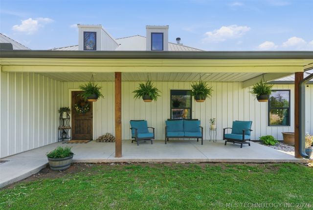 37810 E 211th Street S, Porter, OK 74454