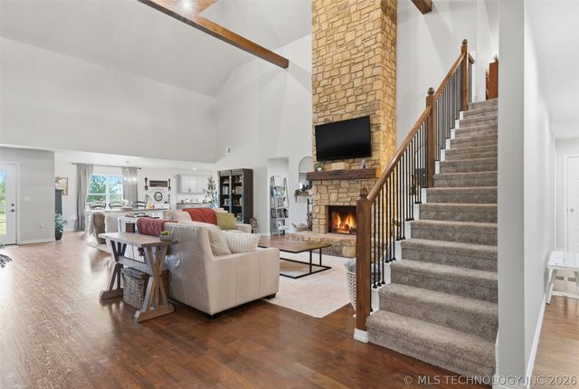 37810 E 211th Street S, Porter, OK 74454