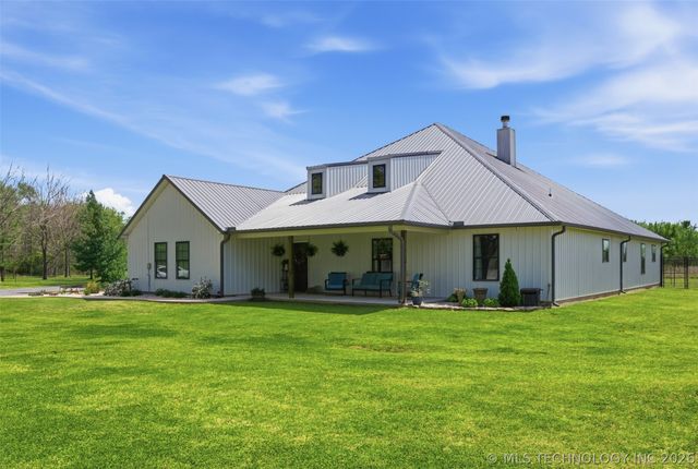 37810 E 211th Street S, Porter, OK 74454