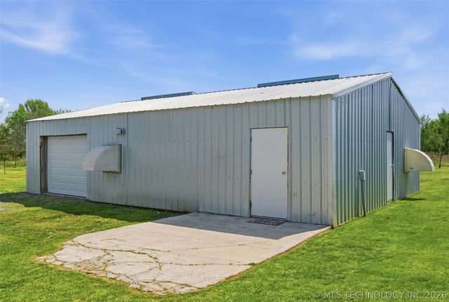 37810 E 211th Street S, Porter, OK 74454