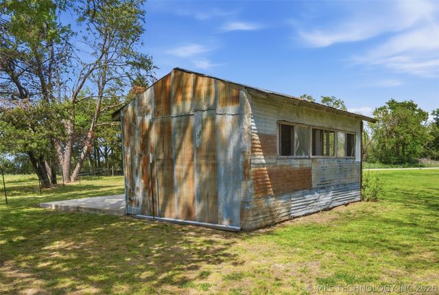 37810 E 211th Street S, Porter, OK 74454