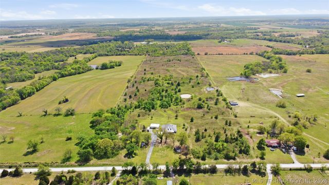 37810 E 211th Street S, Porter, OK 74454
