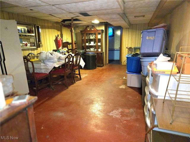 575 Woodside Avenue, Youngstown, OH 44505