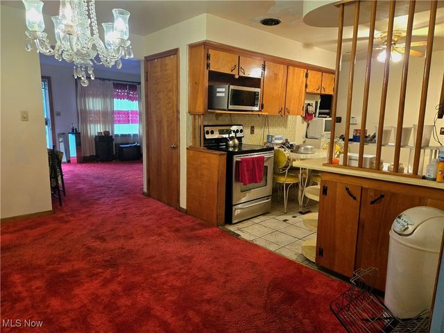 575 Woodside Avenue, Youngstown, OH 44505