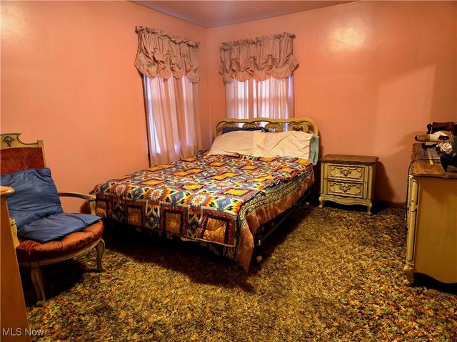 575 Woodside Avenue, Youngstown, OH 44505