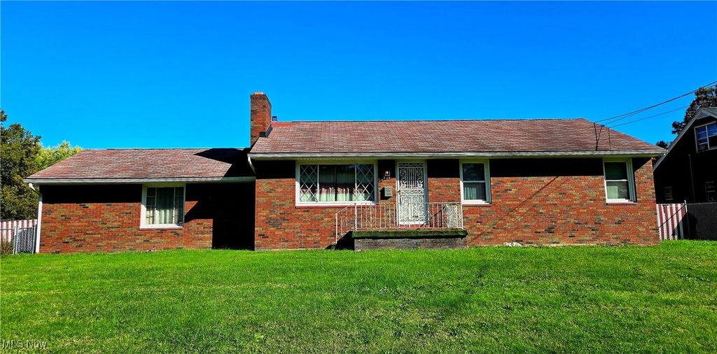 575 Woodside Avenue, Youngstown, OH 44505