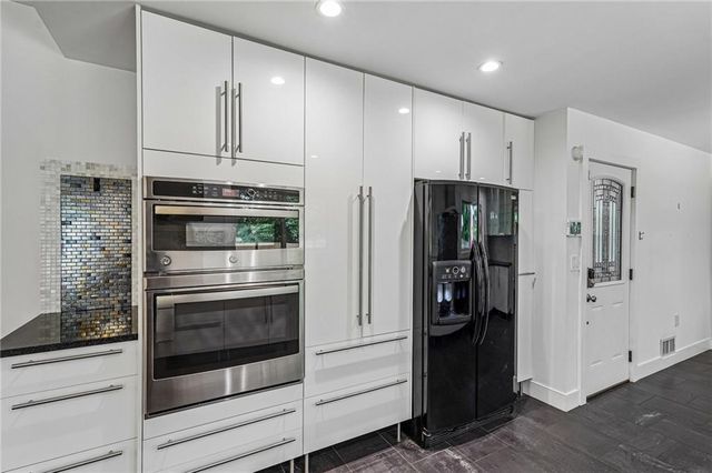 2822 Cartwright Drive, Decatur, GA 30033